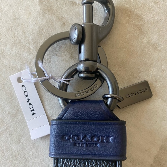 Coach Accessories Bnwt Large Loop Key Fob In Signature Canvas